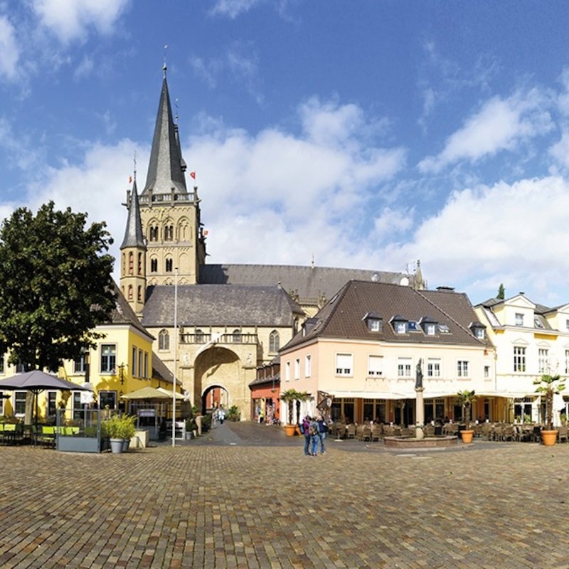 Xanten, wir kommen! Hinfahrt per Bus / Rückfahrt per Schiff - Tageskreuzfahrten 2024 - Mölmscher Herbst