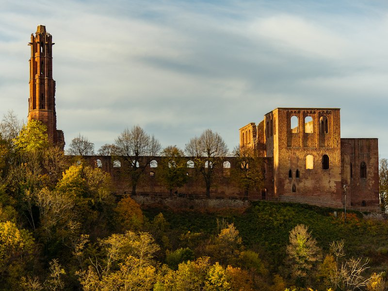 Die Klosterruine Limburg - von Mönchen, Kaisern und der Adventszeit