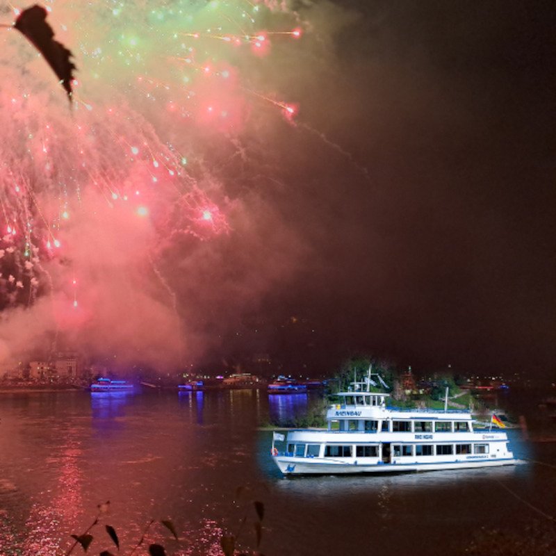 Abendfahrt zu Rhein in Flammen St.Goarshausen - Die Nacht der Loreley - An Bord der MS "Rheingau"