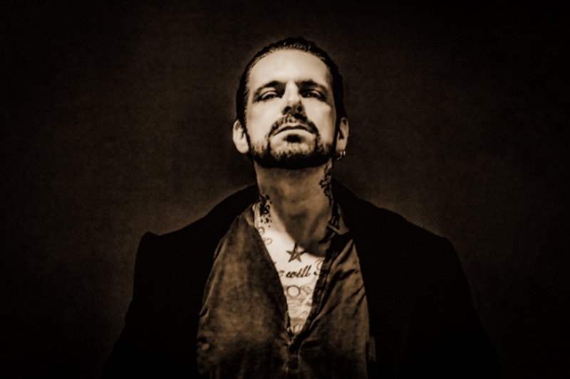 Ricky Warwick - Unplugged - Frontman of Black Star Riders, The Almighty and Thin Lizzy