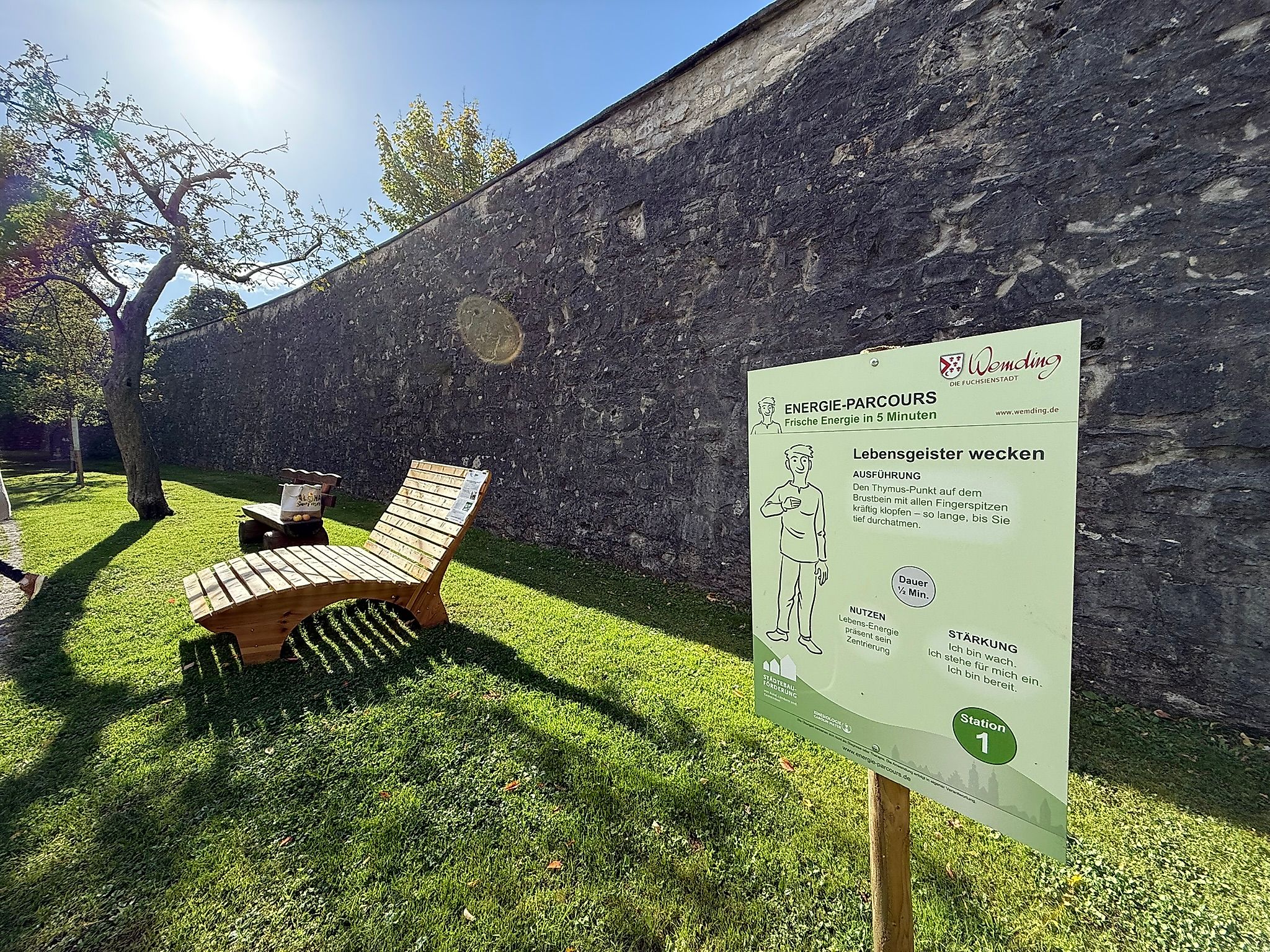 Balance finden am Energie-Parcours im Stadtgraben