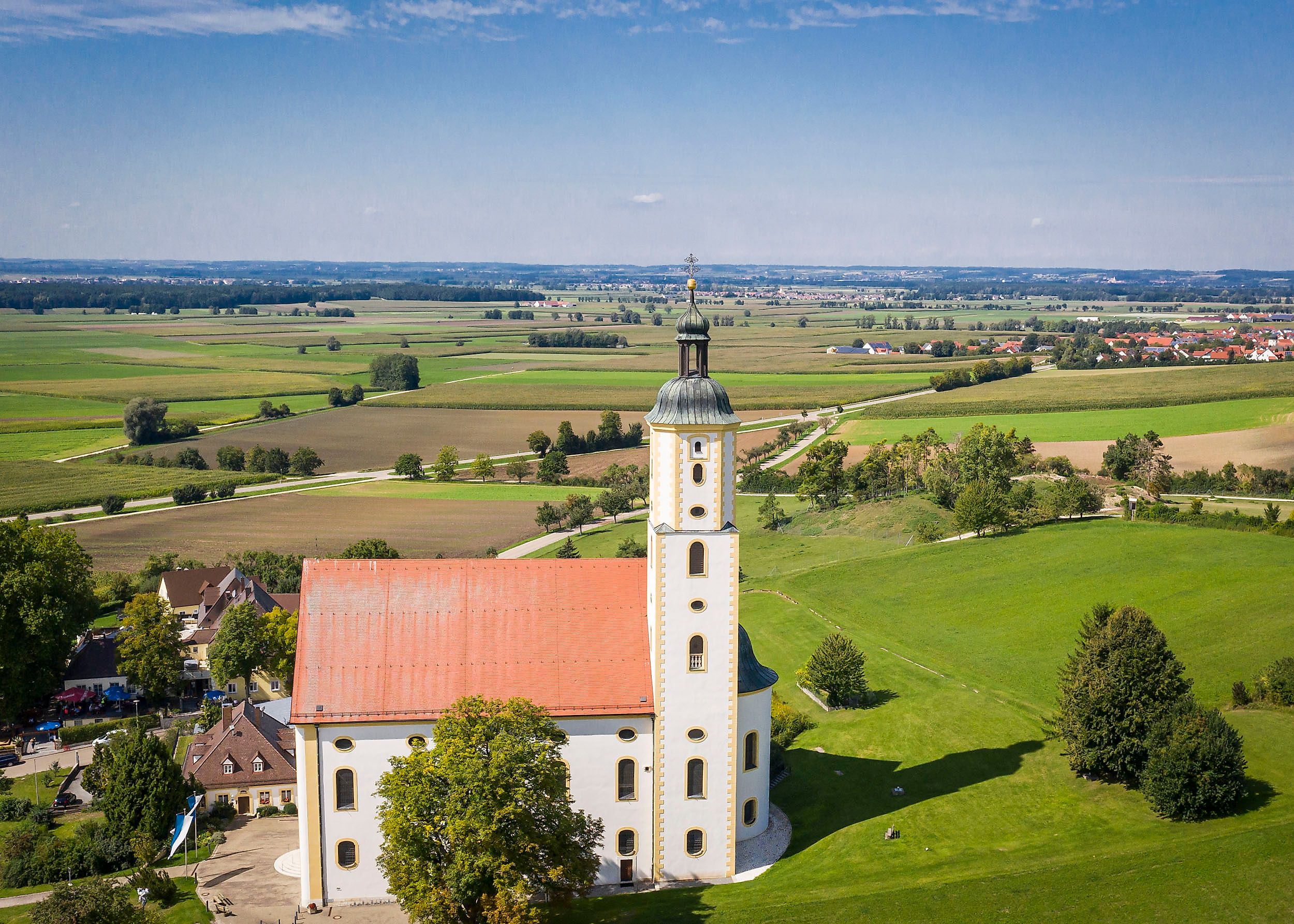 Fahrzeugsegnung an der Wallfahrtsbasilika Maria Brünnlein