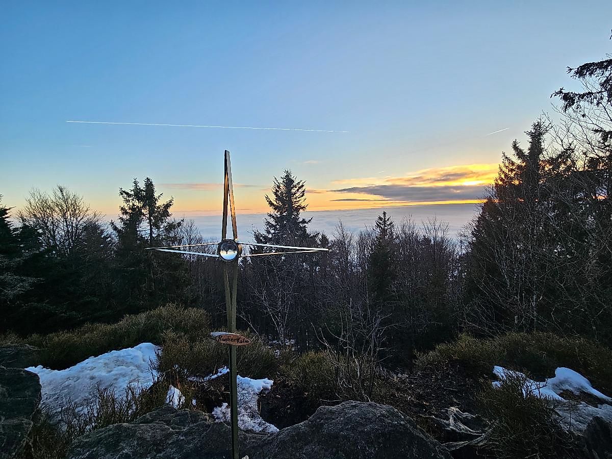 Felsige Gipfel und versteckte Kreuze – Goldsteig und Naturpark auf Tour