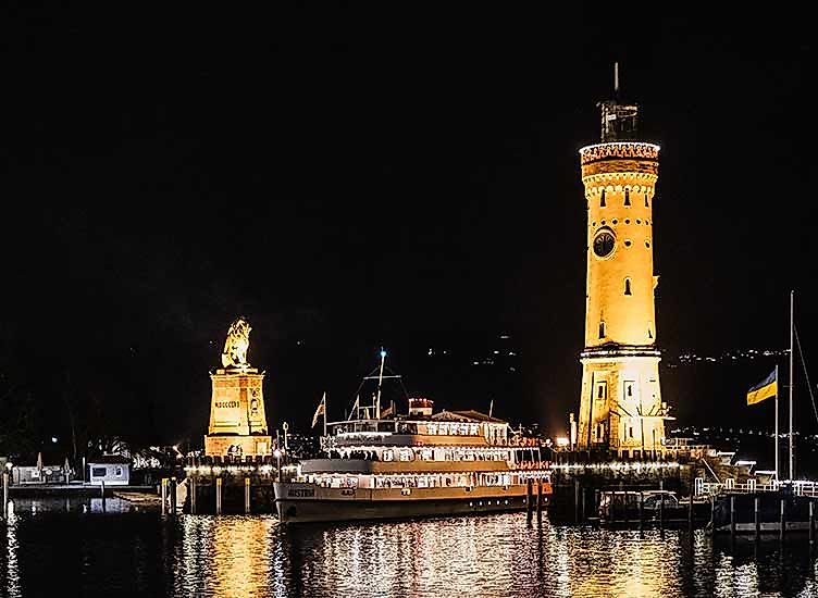 Zuschauerschiff zum Uferfest Langenargen