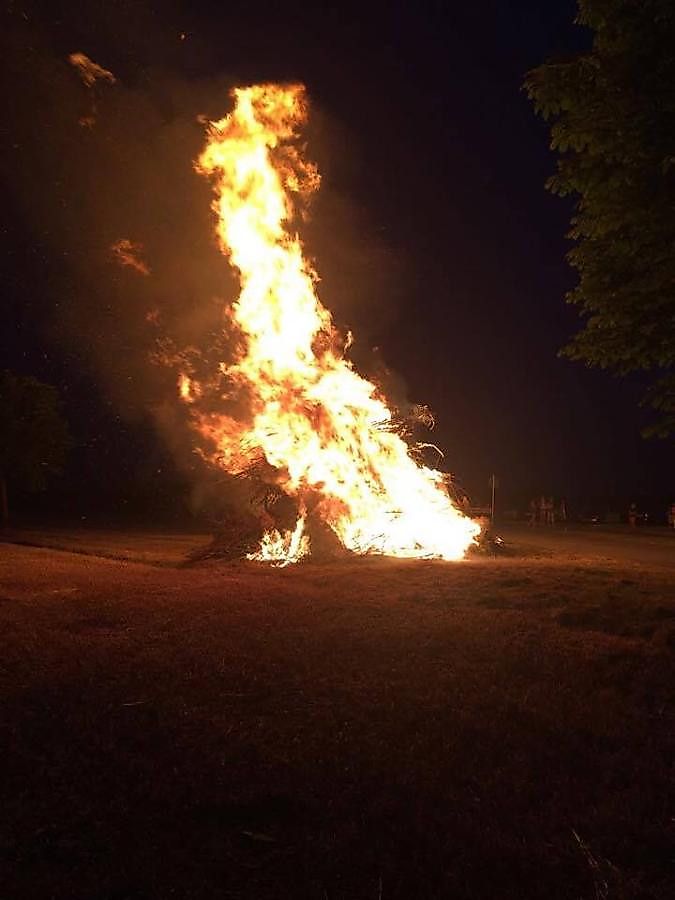 Sonnwendfeuer