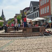 Musik am Brunnen mit dem Baron von Münchhausen