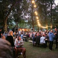 Beats for Hospiz - Die Hotdocs - Party mit DJ Seni